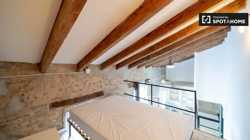 Room in Barrio de Benicalap