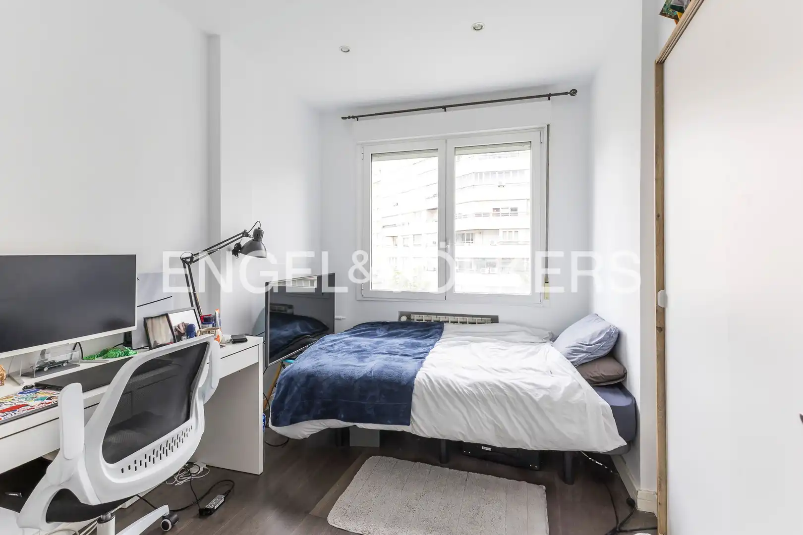 Habitación de Piso de alquiler en Madrid con Aire acondicionado, Calefacción y Amueblado