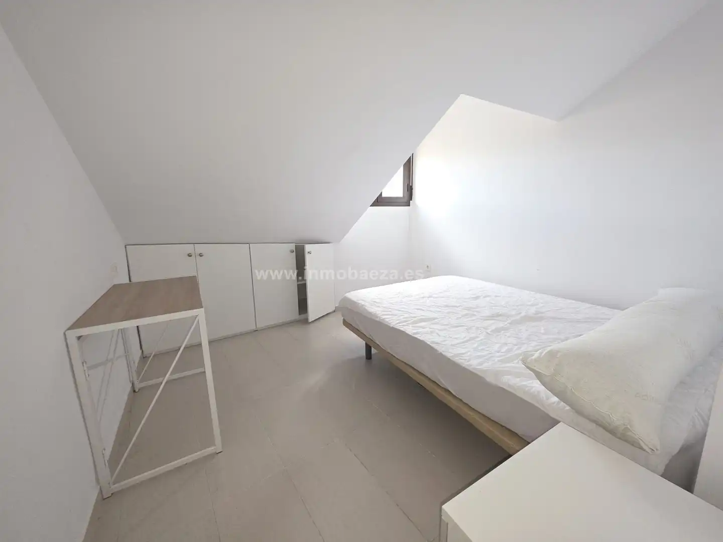 Bedroom of Duplexes for sale in Baeza  with Air Conditioner, Heating and Furnished