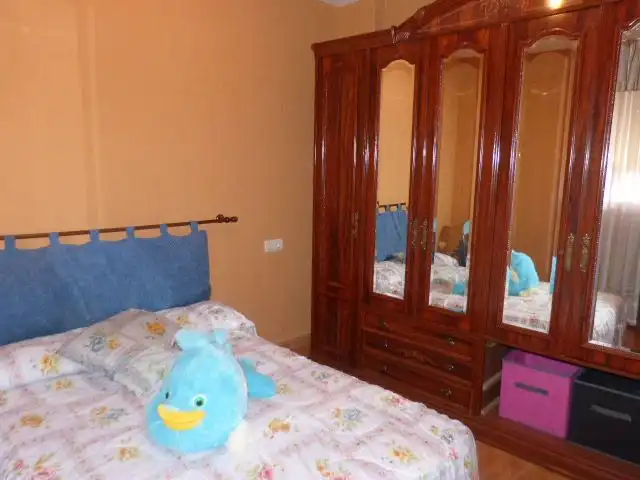 Dormitori de Casa o xalet en venda en Los Altos amb Jardí privat