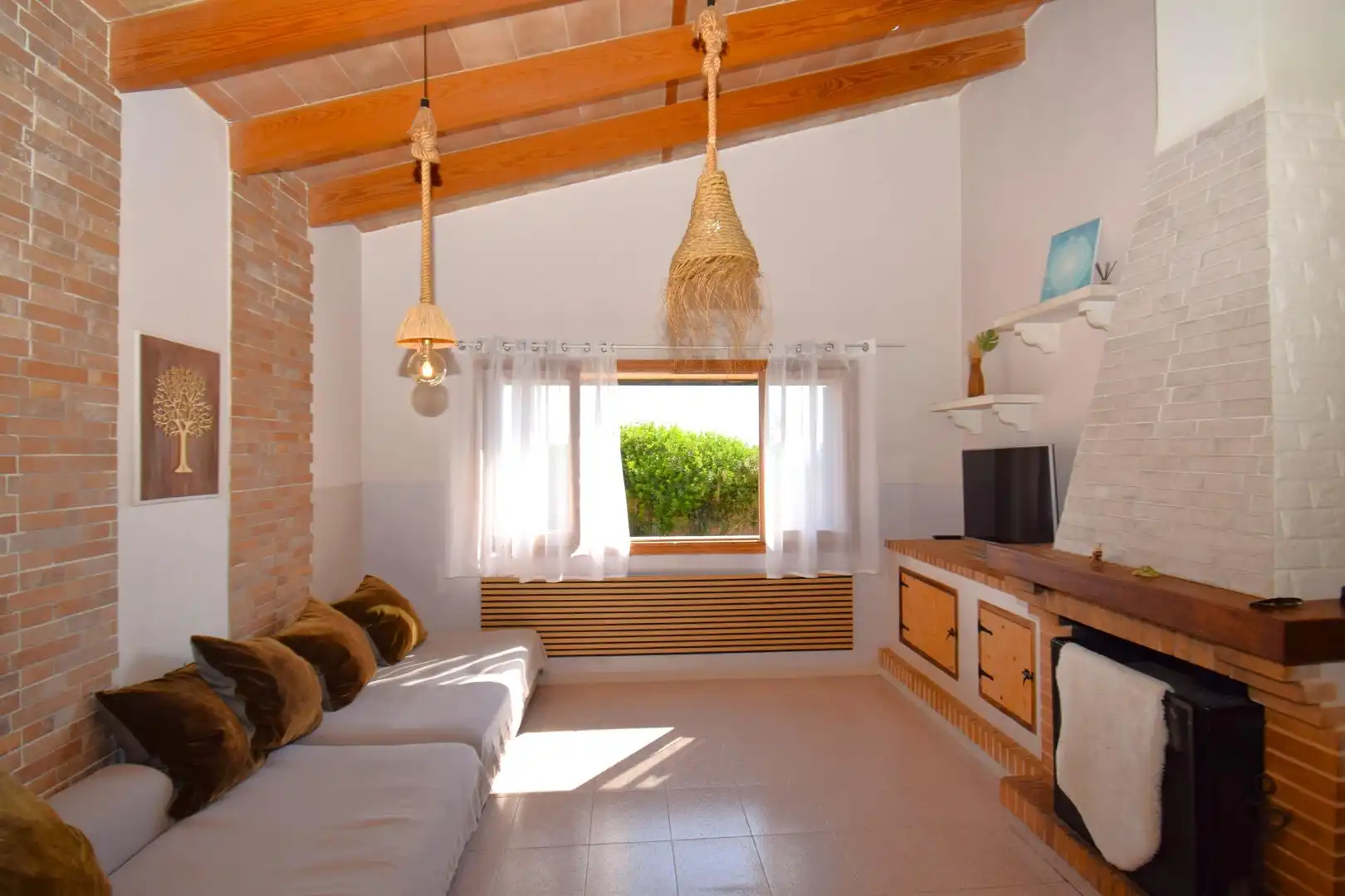 Sala d'estar de Finca rústica en venda en Lloret de Vistalegre amb Aire condicionat, Jardí privat i Terrassa