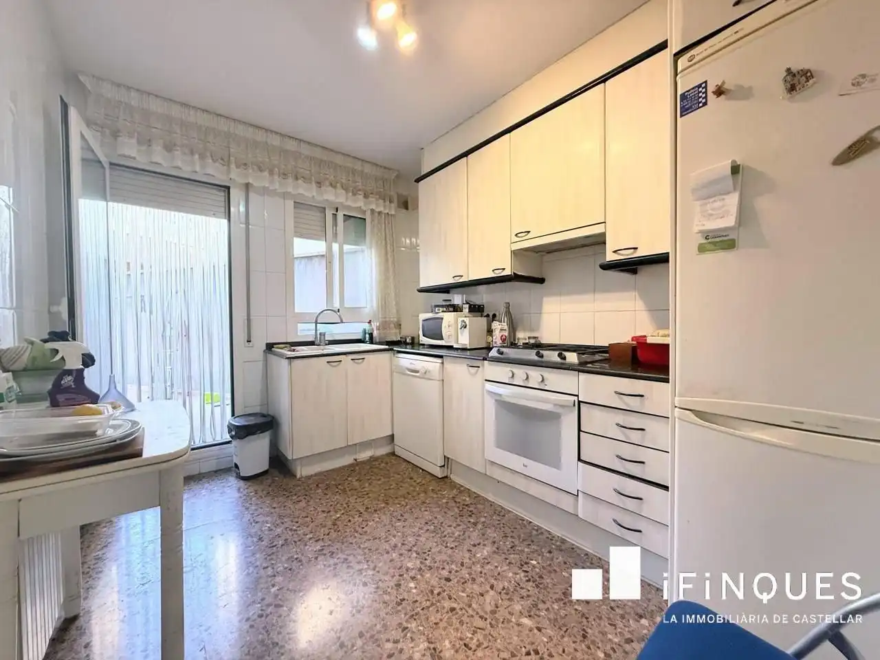 Cocina de Planta baja en venta en Castellar del Vallès con Calefacción, Terraza y Internet
