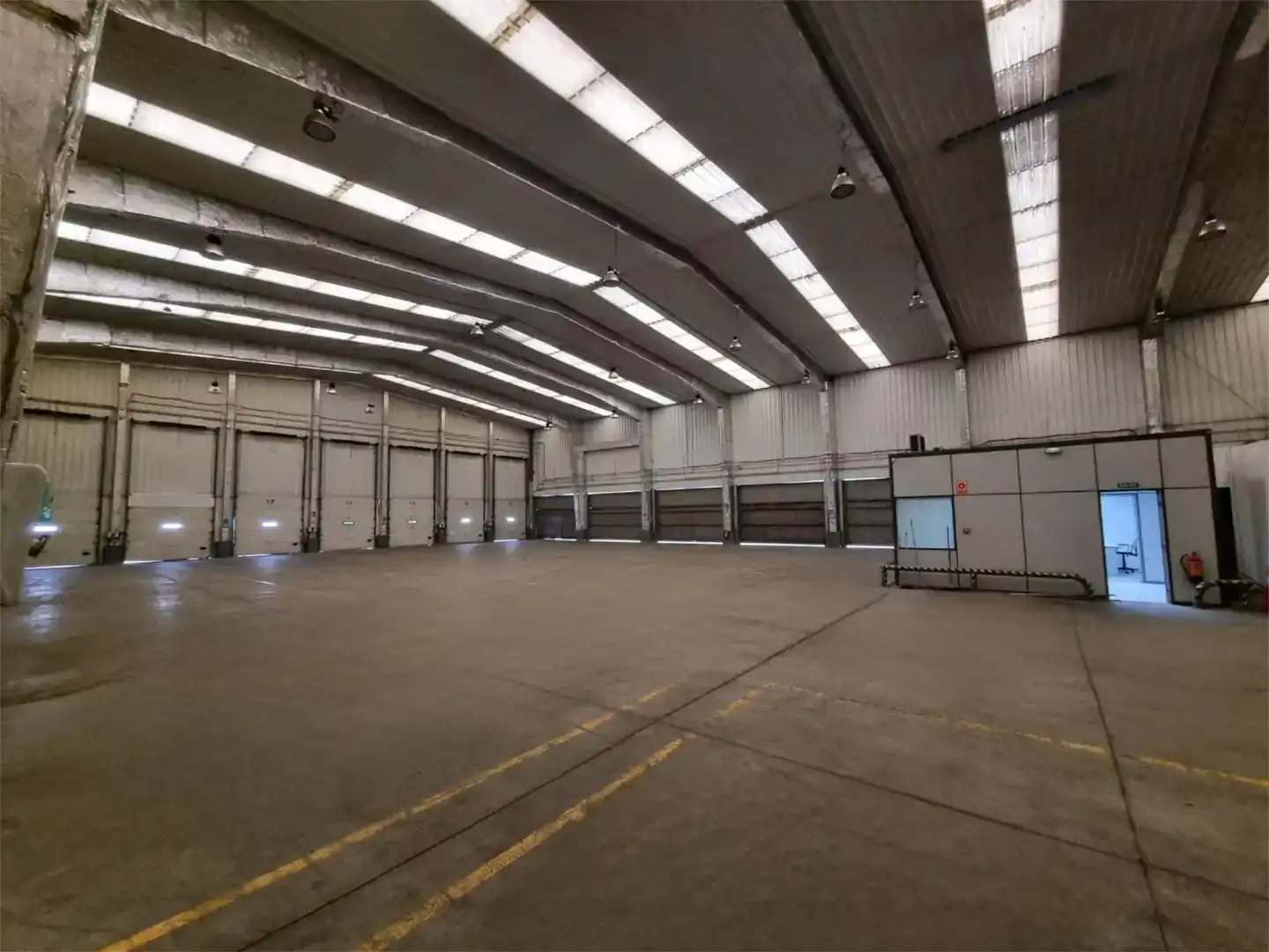 Fabrikhallen zur Miete in Benavente