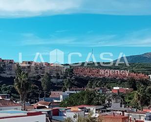 Vista exterior de Casa o xalet en venda en Algeciras amb Terrassa