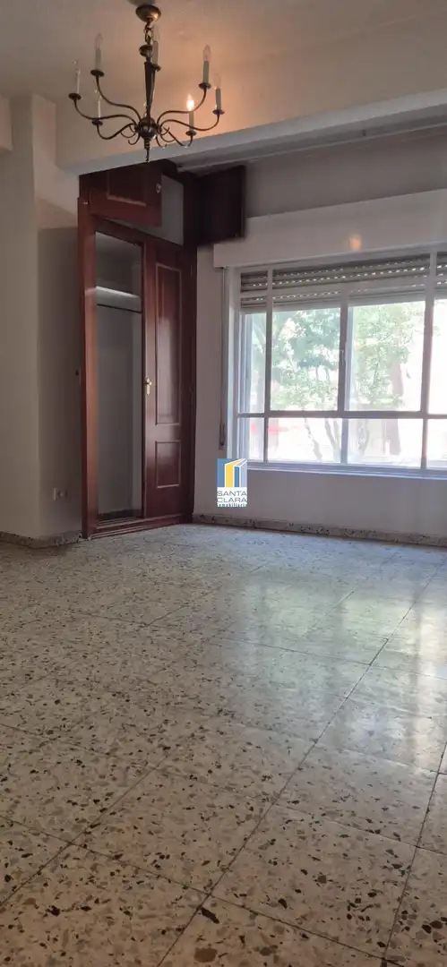 Dormitori de Pis en venda en Zamora Capital  amb Calefacció, Terrassa i Balcó