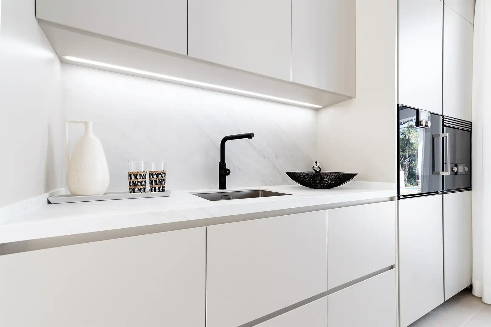 Kitchen of Houses for sale in Marbella  with Air Conditioner, Private garden and Terrace