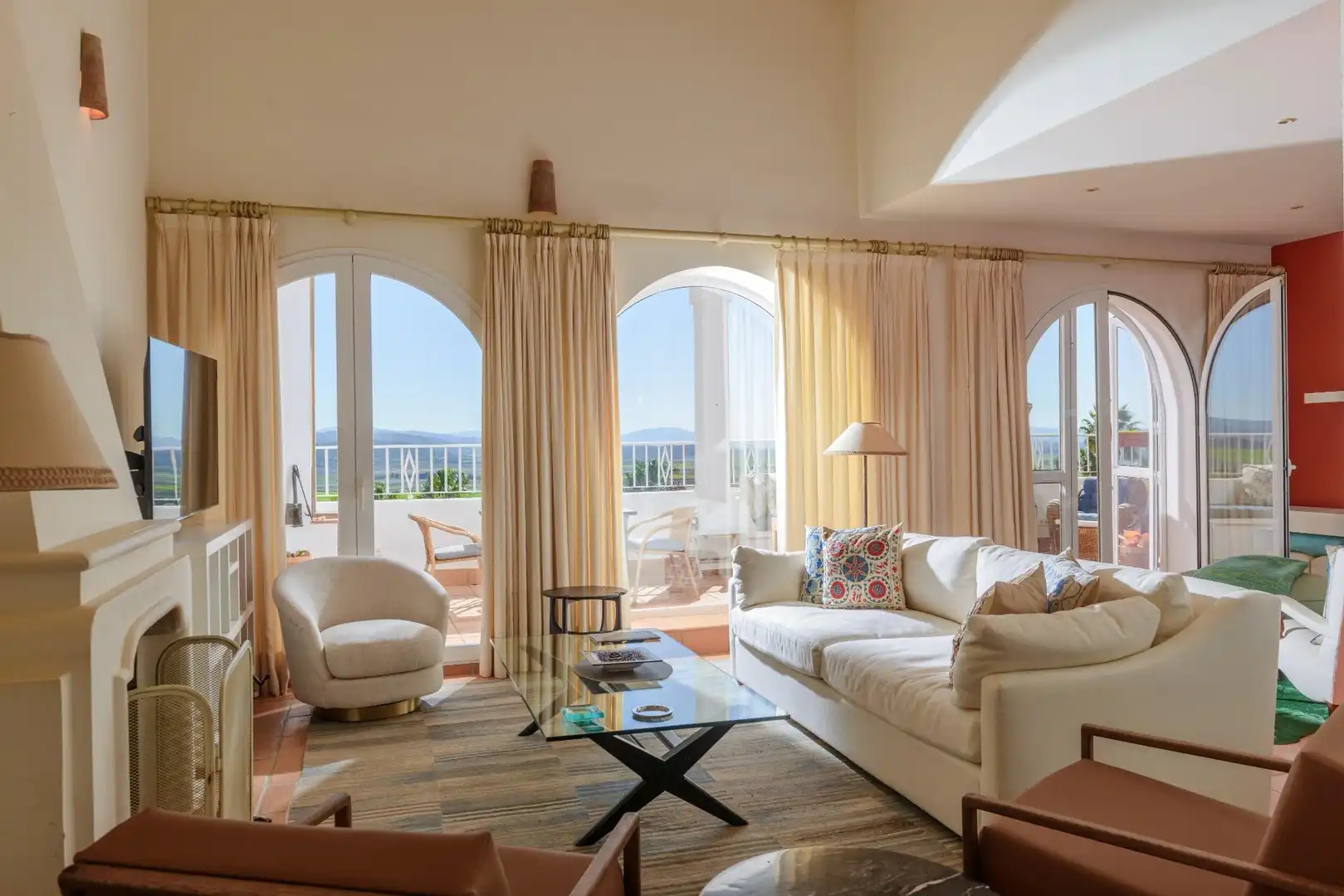 Sala d'estar de Casa o xalet en venda en Benalup-Casas Viejas amb Aire condicionat, Calefacció i Jardí privat
