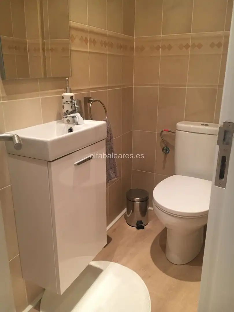 Bathroom of Flat for sale in Alcúdia  with Air Conditioner, Heating and Terrace