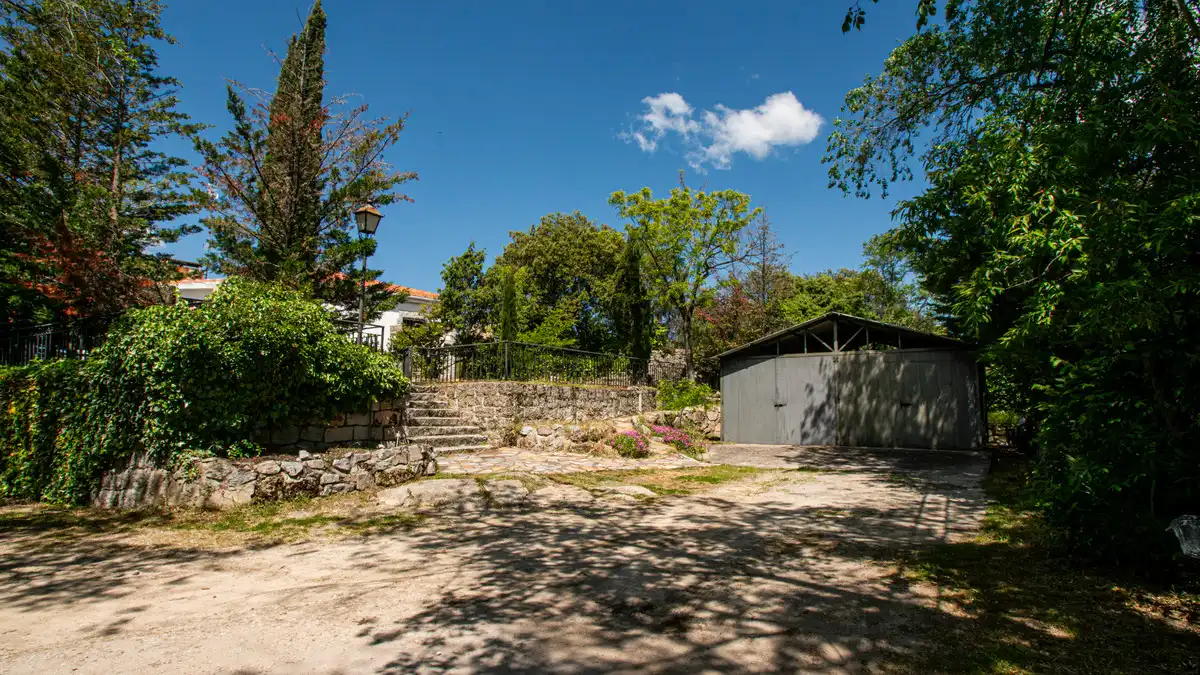 Casa o xalet en venda en Fresnedillas de la Oliva amb Aire condicionat, Calefacció i Jardí privat