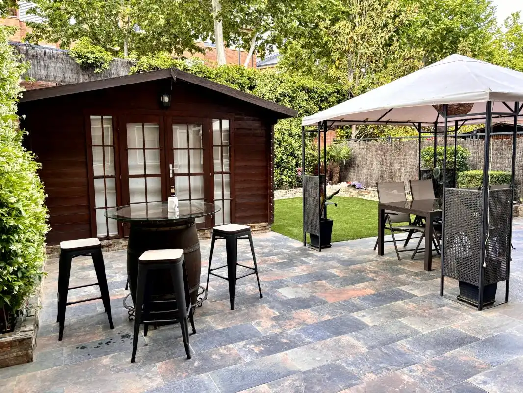 Terrassa de Planta baixa en venda en Las Rozas de Madrid amb Aire condicionat, Calefacció i Jardí privat