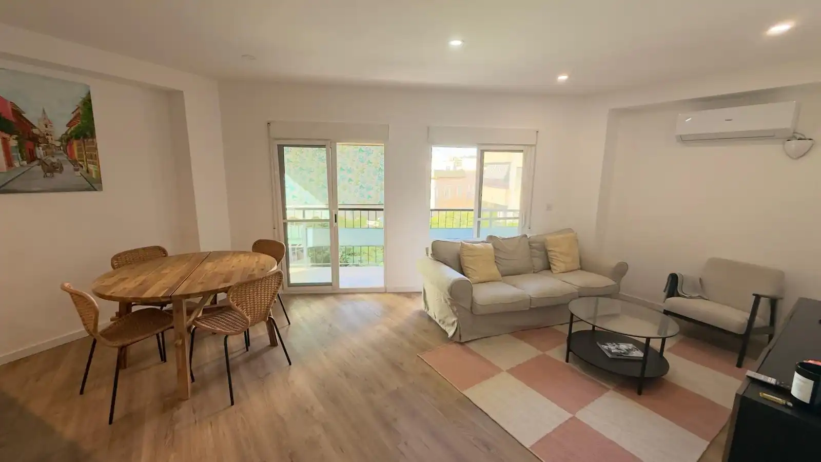 Sala d'estar de Apartament de lloguer en Pla - Carolinas
