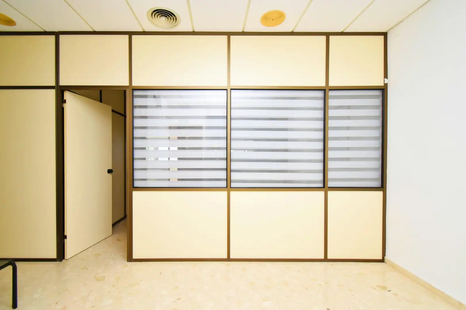 Office for sale in El Ejido  with Air Conditioner