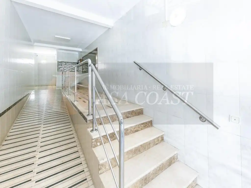Piso en venta en Fuengirola con Aire acondicionado, Calefacción y Terraza