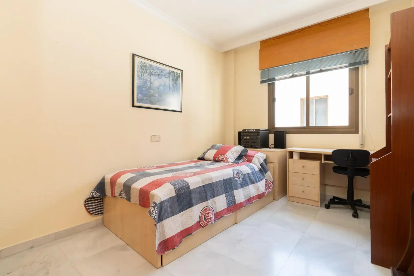 Dormitori de Pis en venda en Motril amb Aire condicionat i Balcó