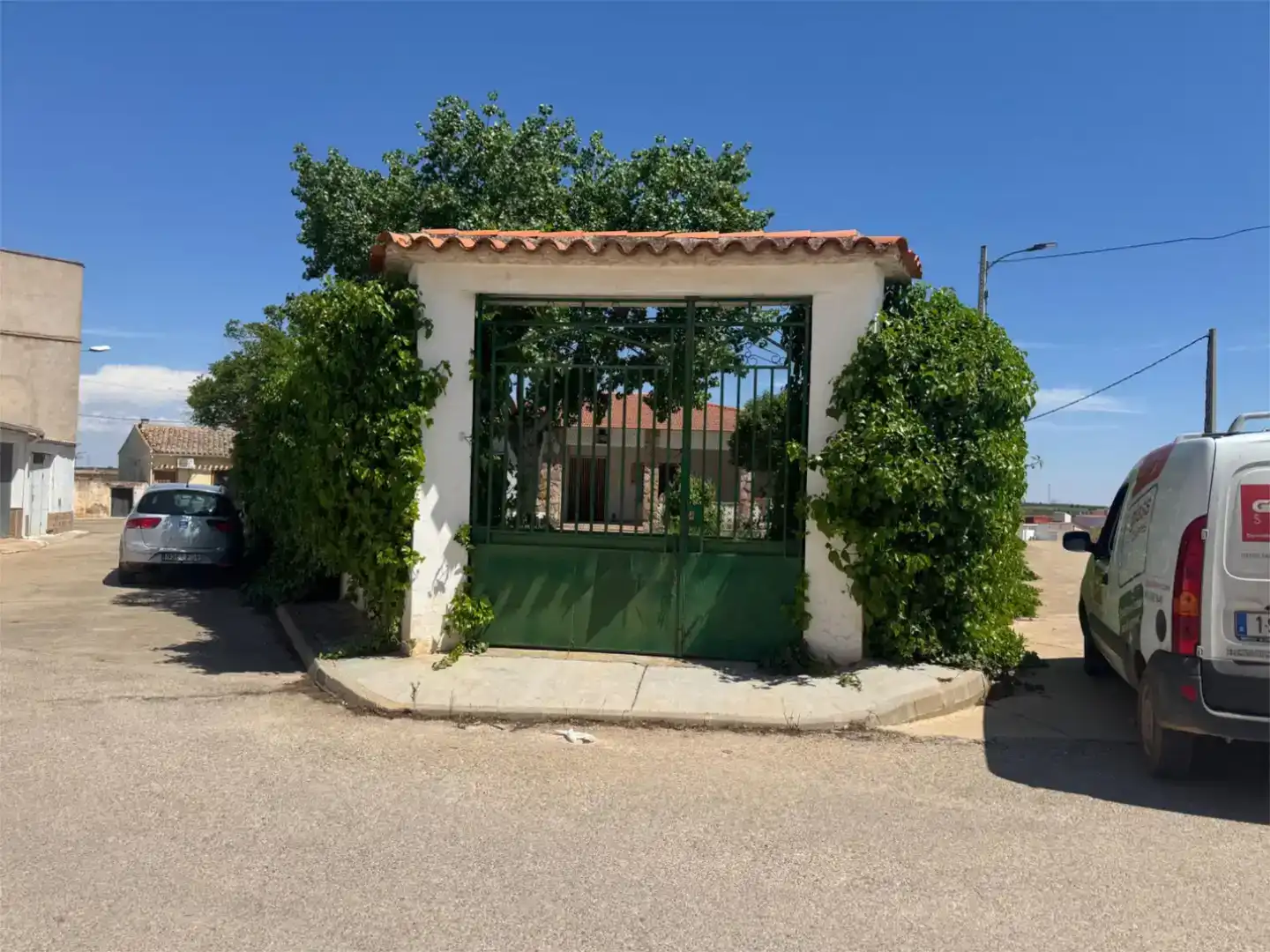 Vista exterior de Casa o chalet en venta en Villagarcía del Llano con Jardín privado y Trastero