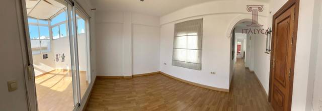 Piso en Alquiler en  Imaginero Castillo Lastrucci, Sevilla en San Vicente