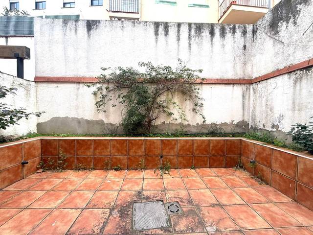 Local comercial en Venta en Montornès del Vallès