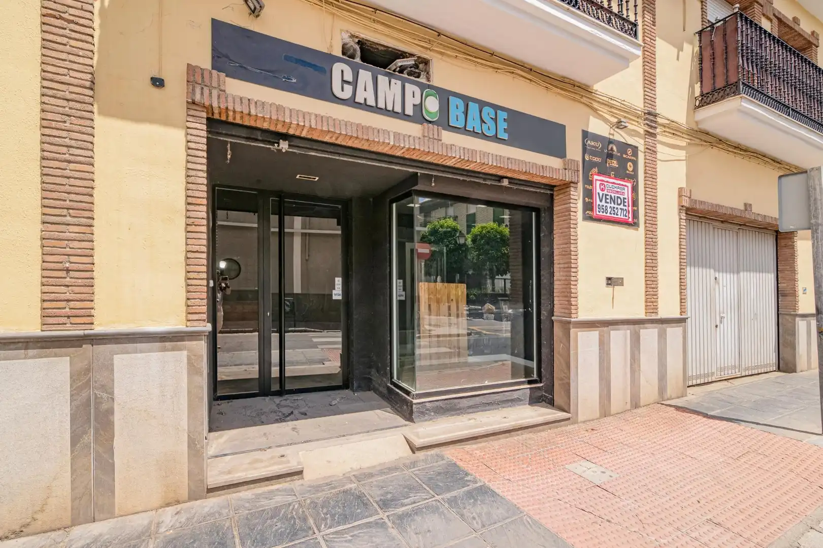 Locale commerciale in vendita a Calle Calle Calderón