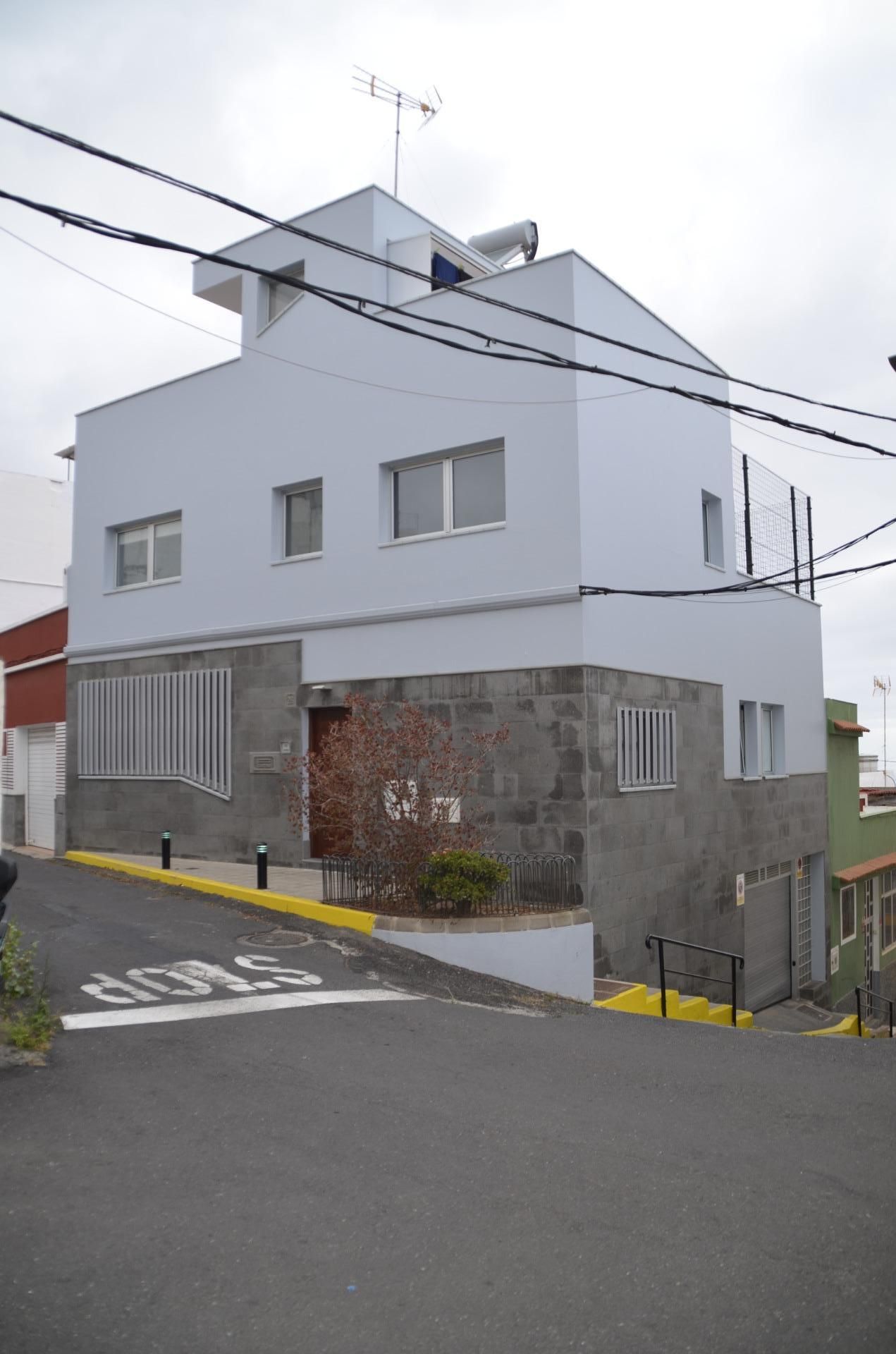 Vista exterior de Casa o xalet en venda en Arucas amb Jardí privat