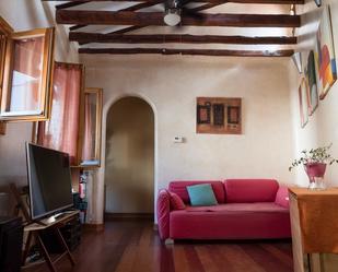 Living room of Flat for sale in  Madrid Capital