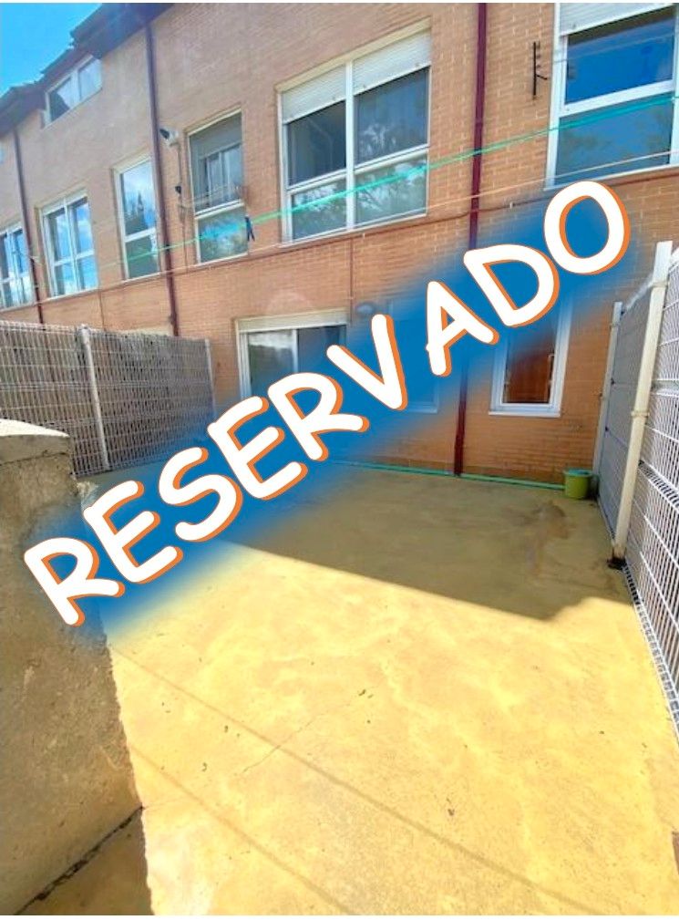 Flat for sale in El Casar  with Heating, Oven and Washing machine