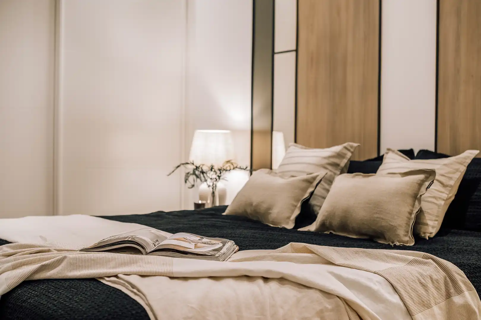 Dormitori de Apartament de lloguer en Madrid amb Aire condicionat, Calefacció i Moblat