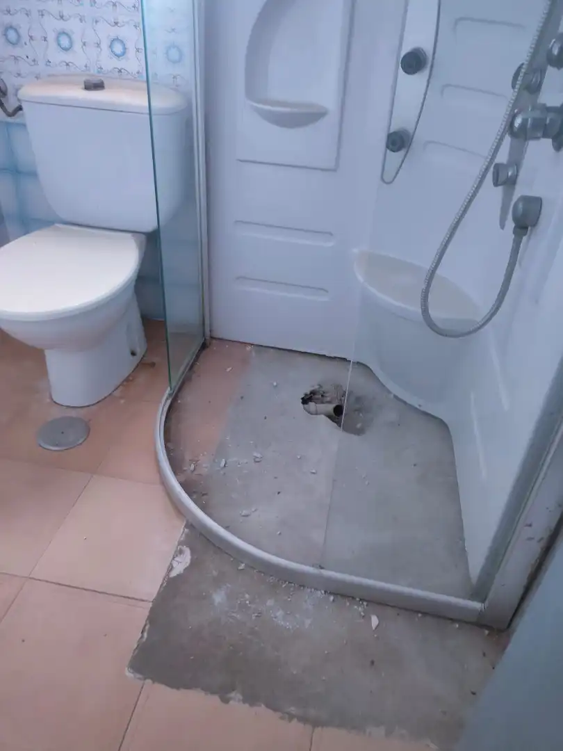 Bathroom of Flat for sale in Gines  with Balcony