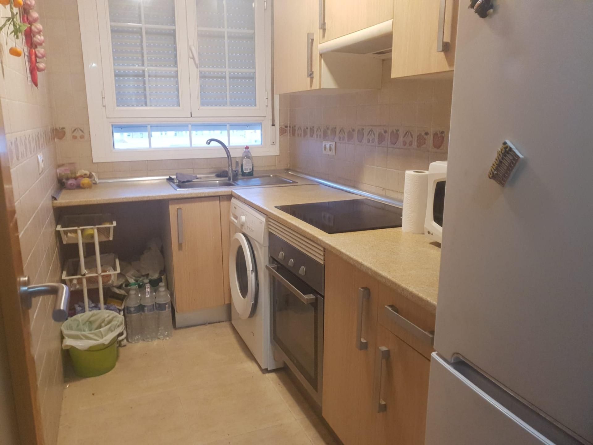 Kitchen of Flat for sale in Cedillo del Condado  with Air Conditioner, Heating and Terrace