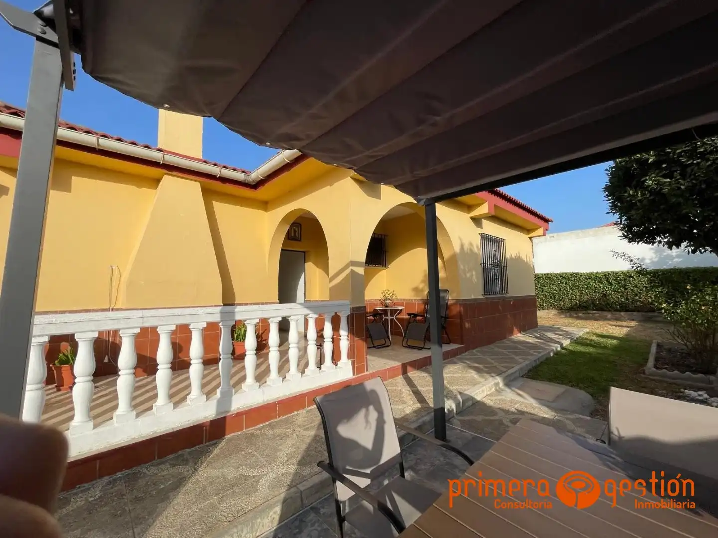 Chalet con piscina en venta en Carmona, imagen 9