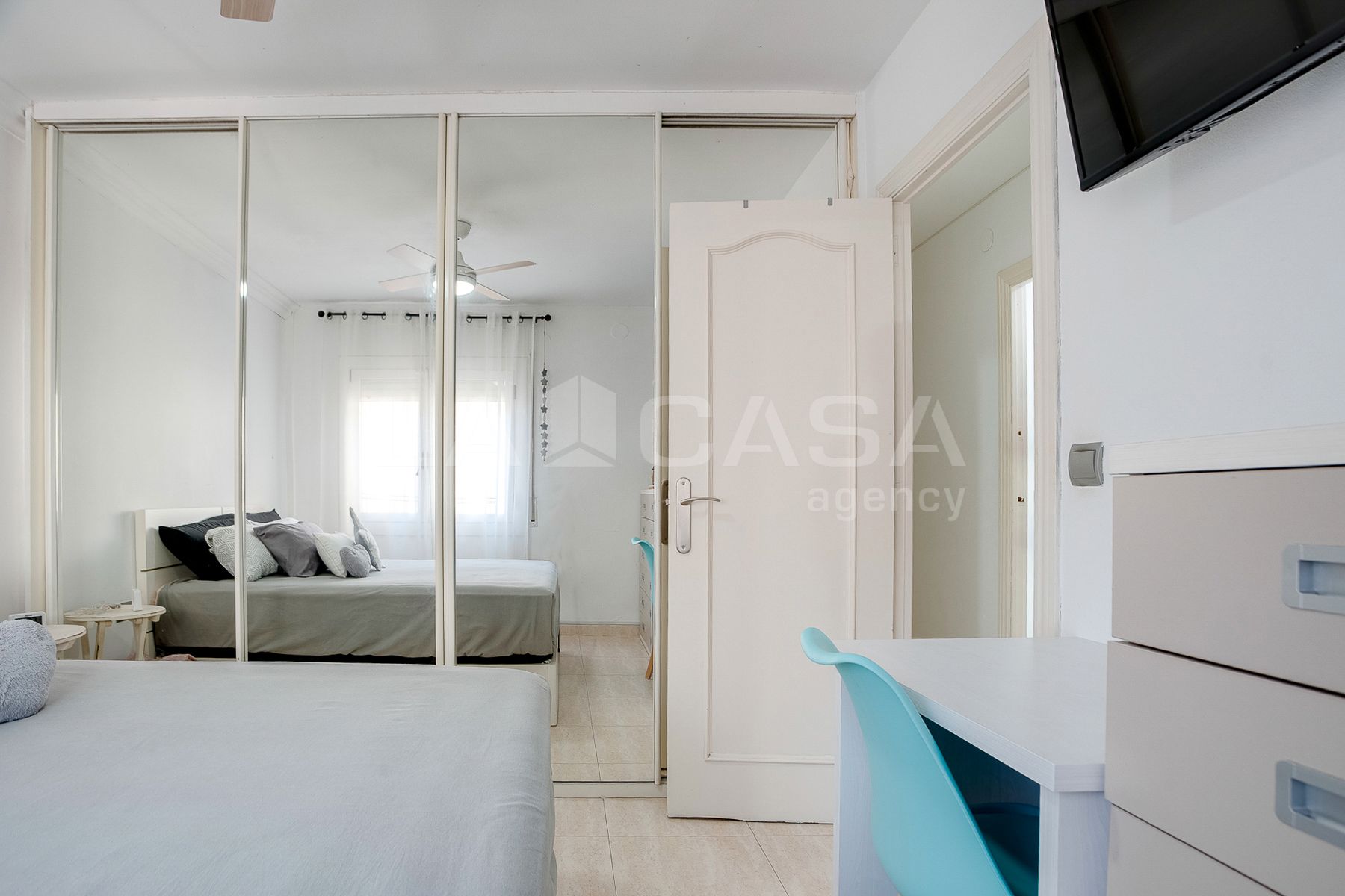 Bedroom of Flat for sale in Sant Adrià de Besòs  with Air Conditioner, Heating and Balcony
