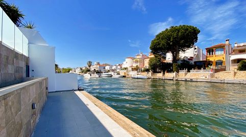 Villa de lujo con amarre privado de 12,5 metros situada en la Costa Brava en España. Recientemente renovado a un alto nivel, esta, immagine 4