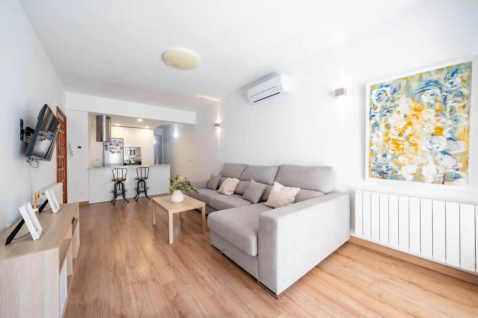 Living room of Flat for rent in  Palma de Mallorca  with Air Conditioner, Heating and Terrace