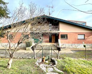 Exterior view of Country house for sale in Urkabustaiz  with Terrace and Swimming Pool