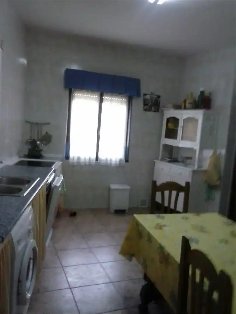 Cuina de Pis en venda en Paredes de Nava amb Traster, Forn i Rentadora