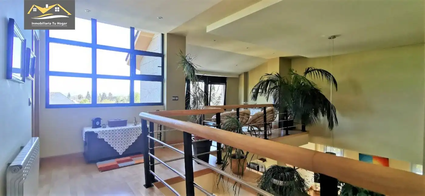 Casa o chalet en venta en A Pobra de Trives  con Calefacción, Terraza y Trastero