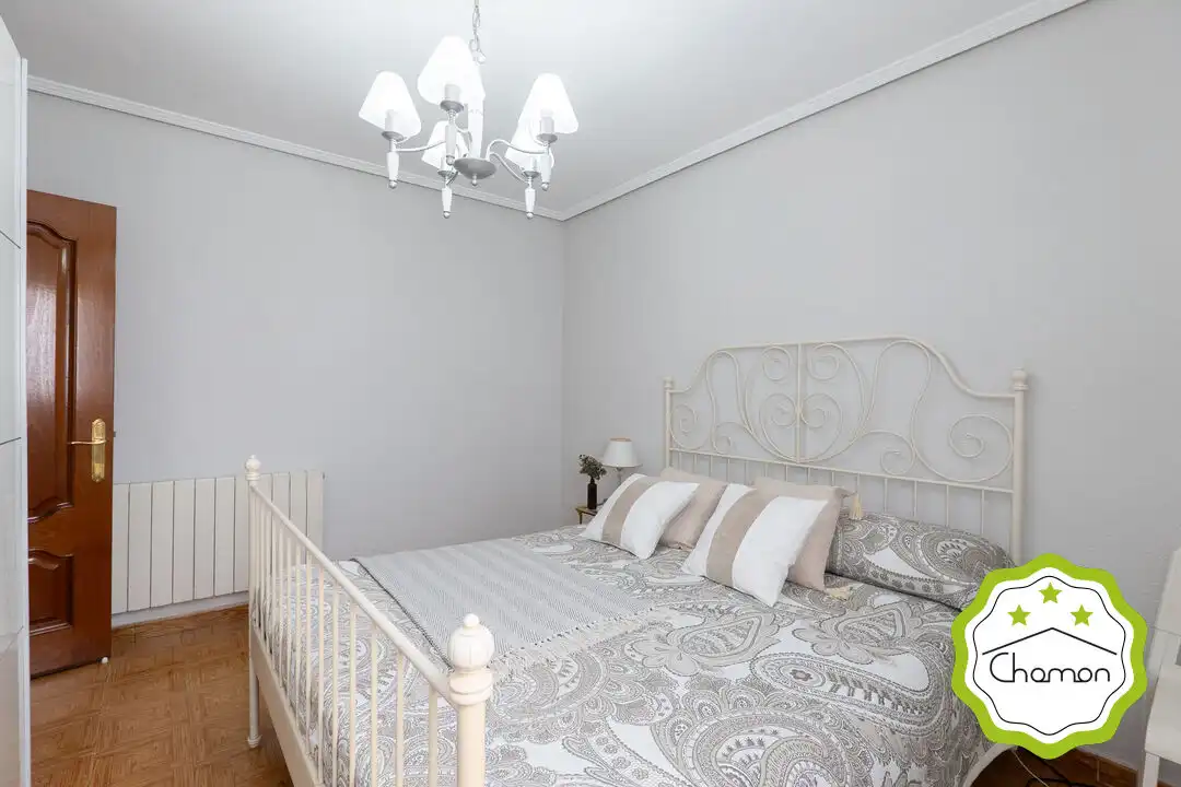 Schlafzimmer von Country house zum Verkauf in Erandio mit Heizung, Privatgarten und Terrasse
