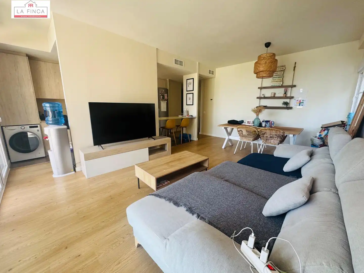 Sala d'estar de Planta baixa en venda en Málaga amb Aire condicionat, Jardí privat i Terrassa