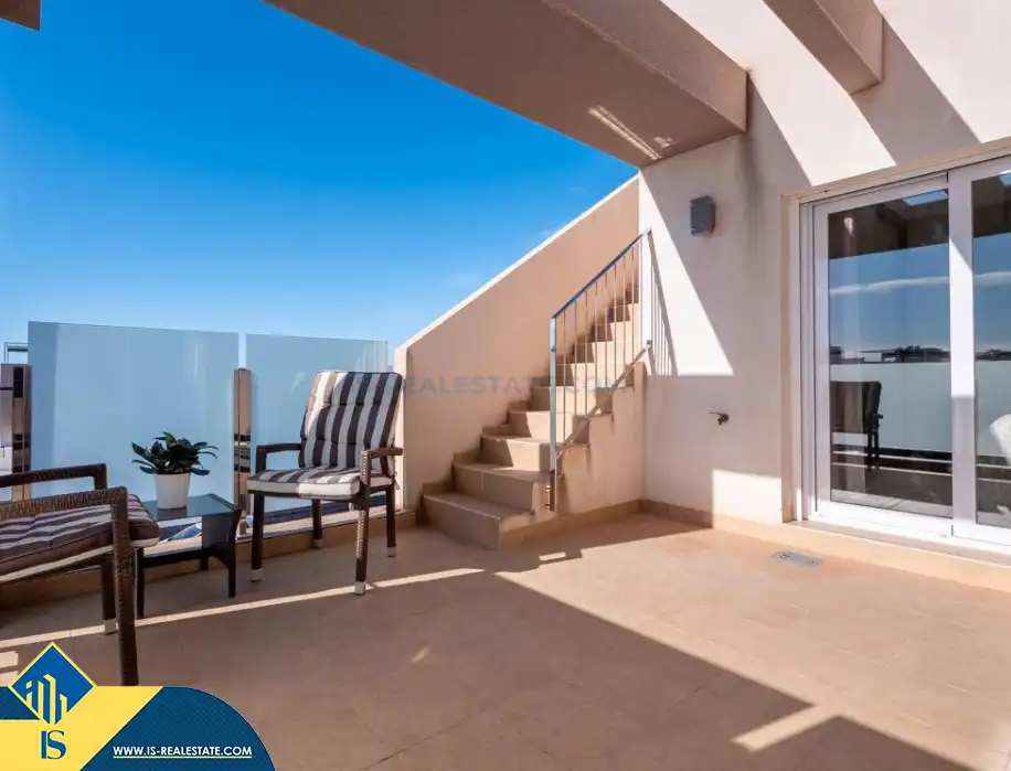 Terraza de Dúplex en venta en Torrevieja con Terraza, Amueblado y Piscina comunitaria