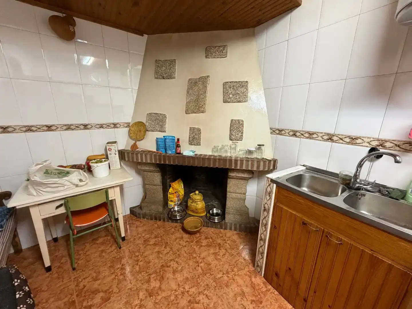 Cuina de Pis en venda en Ahigal de los Aceiteros amb Traster, Moblat i Balcó