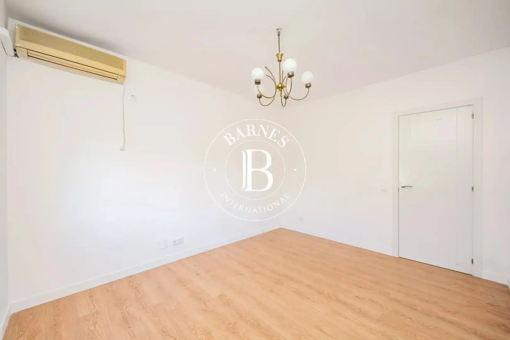 Flat for rent in Madrid  with Air Conditioner, Heating and Terrace