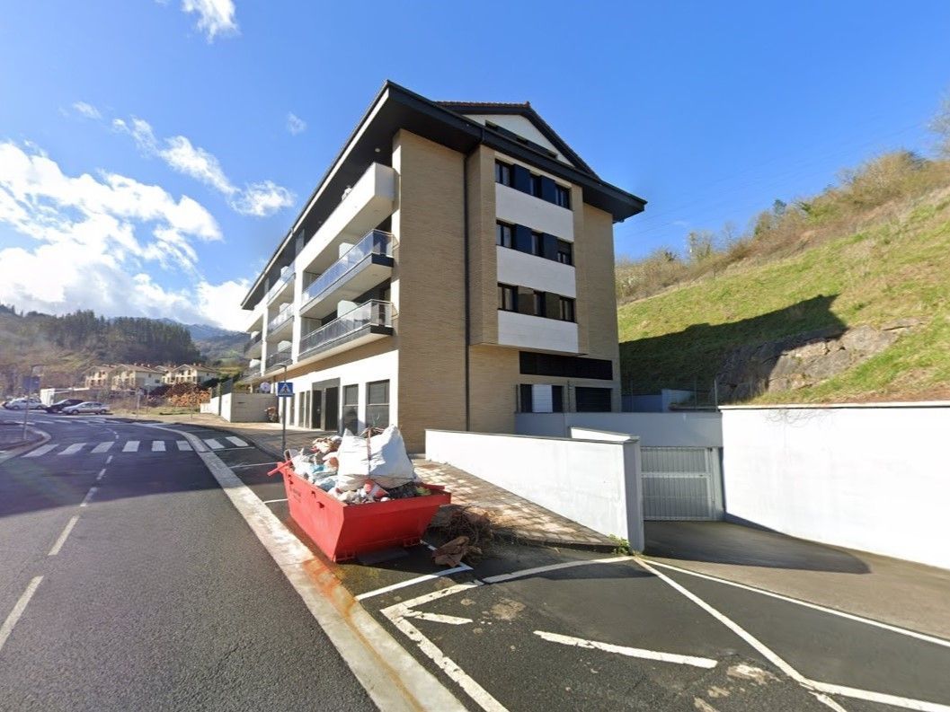 Vista exterior de Pis en venda en Zegama