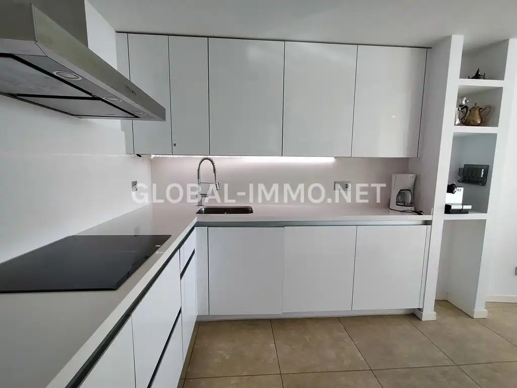 Mini appartamento con ascensore in vendita a Avinguda de Rhode, imagen 13