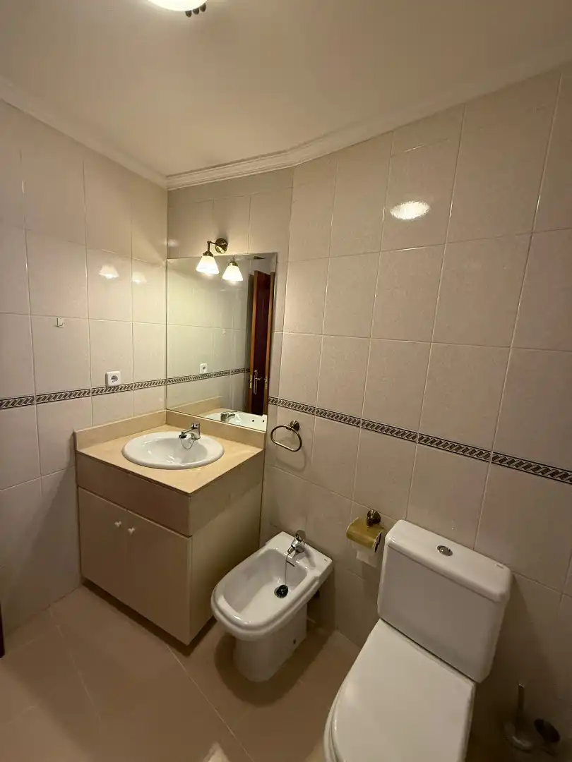 Badezimmer von Wohnung zum Verkauf in Oviedo  mit Heizung, Abstellraum und Möbliert