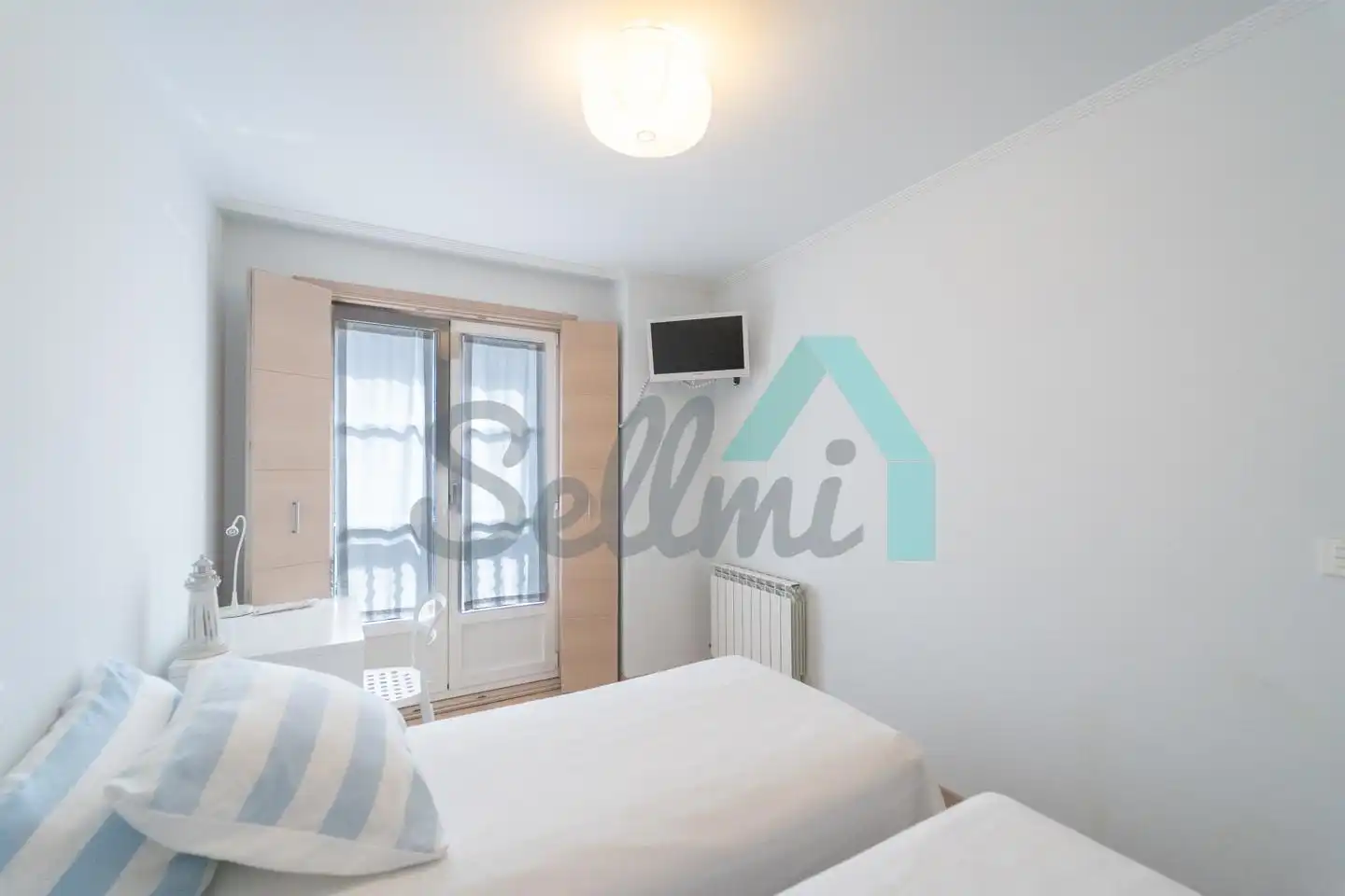 Bedroom of Flat for sale in Castropol  with Heating, Storage room and Furnished