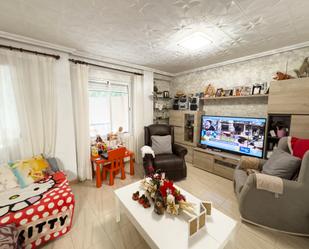 Living room of Flat for sale in  Valencia Capital  with Air Conditioner and Balcony