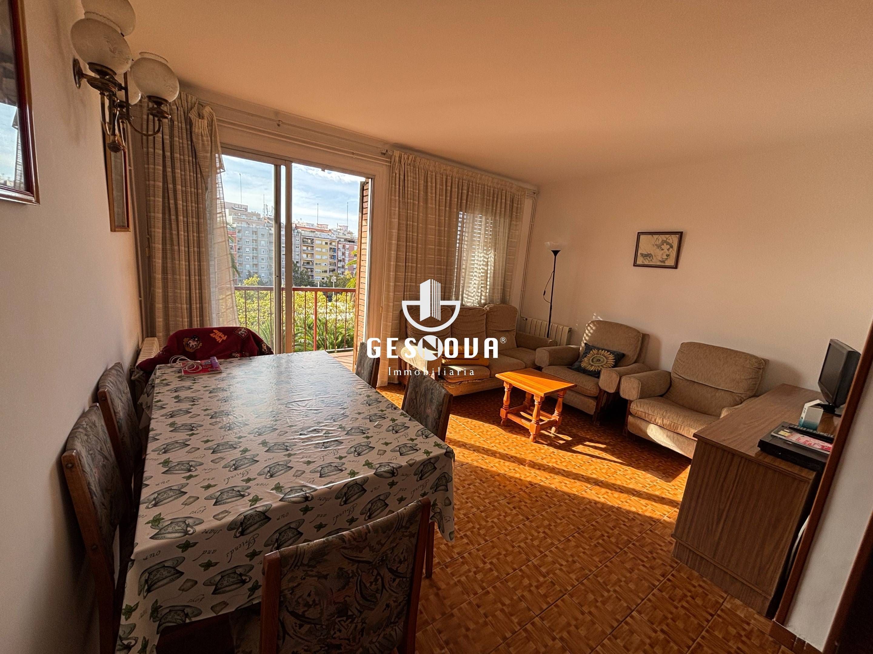 Bedroom of Flat for sale in L'Hospitalet de Llobregat  with Balcony