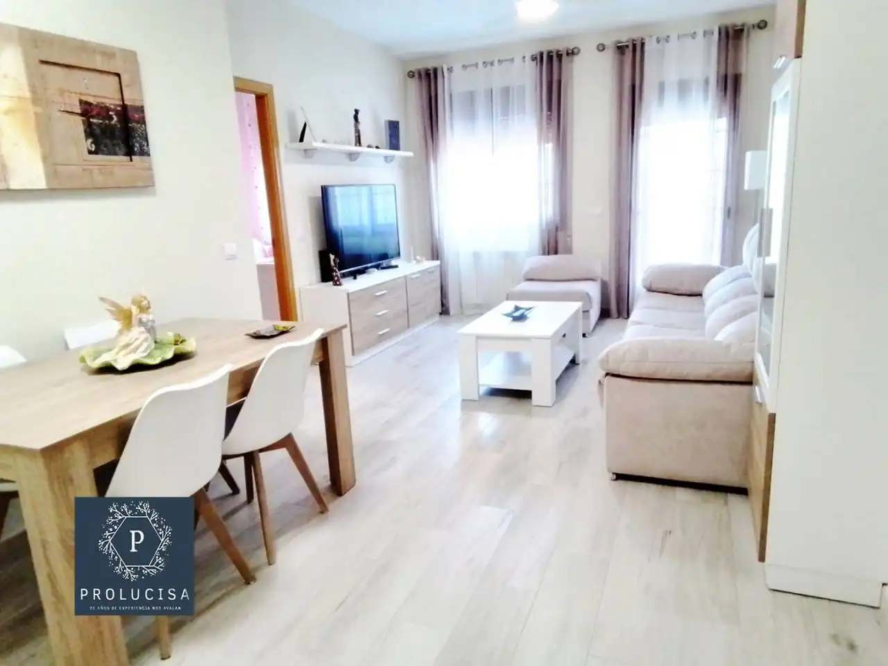 Sala de estar de Piso en venta en Moraleja de Enmedio con Calefacción, Jardín privado y Terraza