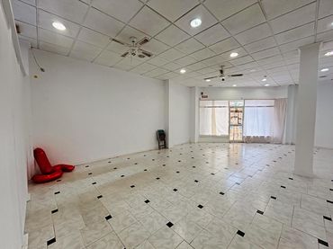 Local comercial en alquiler en Centro Urbano
