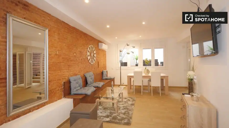 Flat with terrace to rent in Ciutat Vella