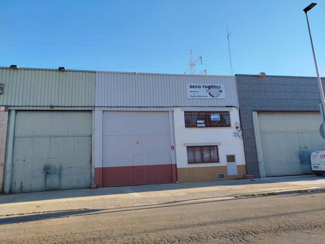Nave industrial en Venta en Camí de la Ratlla d´Almassora, 2 en Ensanche - Parque Santa Rosa